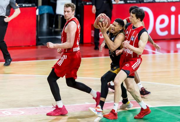 许多热爱冰 许多热爱冰