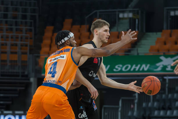 不时出现双 不时出现双